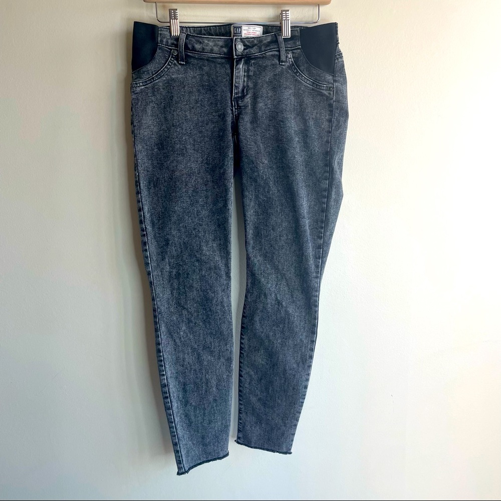 Gap Maternity Inset Panel Skinny Jeans , Like New Condition ! Size 28